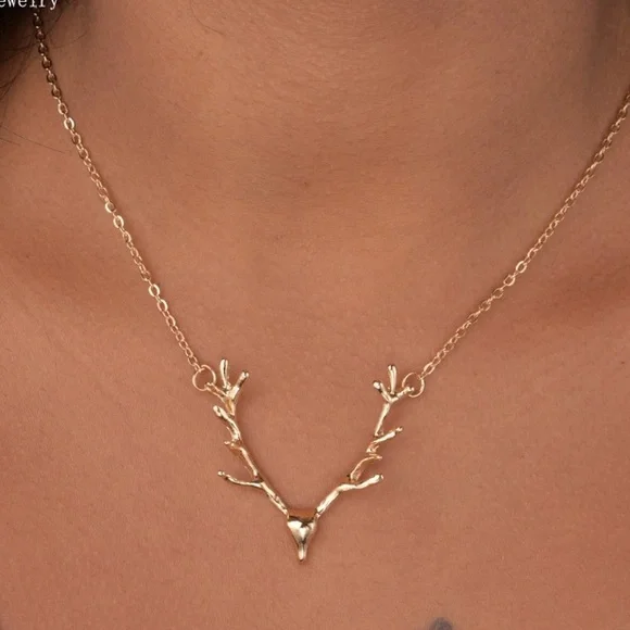 NEW Elk Antlers Pendant Necklace - Picture 2 of 4